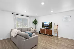 532 N Winding River Ave, Lehi, UT 84043 - Photo 7