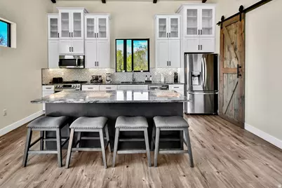 275 N 400 E, Annabella, UT 84711 - Photo 15
