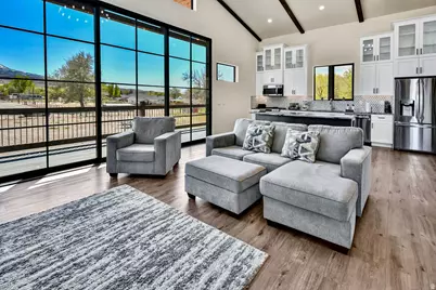 275 N 400 E, Annabella, UT 84711 - Photo 9