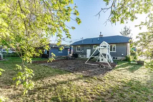 409 S 400 E, Springville, UT 84663 - Photo 33
