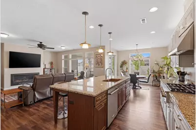 2448 W 3230 S, Syracuse, UT 84075 - Photo 9