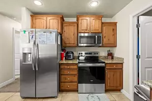 6032 W Oak Fork Dr, West Jordan, UT 84081 - Photo 13