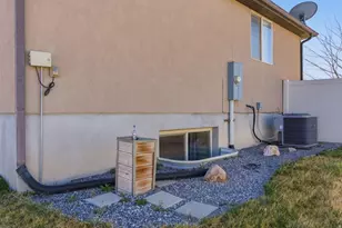 6032 W Oak Fork Dr, West Jordan, UT 84081 - Photo 47