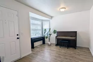 98 W Settlement Cir, Midvale, UT 84047 - Photo 3