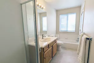 98 W Settlement Cir, Midvale, UT 84047 - Photo 9