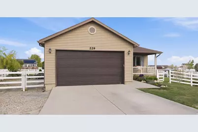 229 Alexander Ct, Grantsville, UT 84029 - Photo 3
