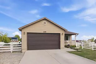 229 Alexander Ct, Grantsville, UT 84029 - Photo 3