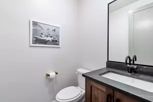 2145 N Main St, Centerville, UT 84014 - Photo 23