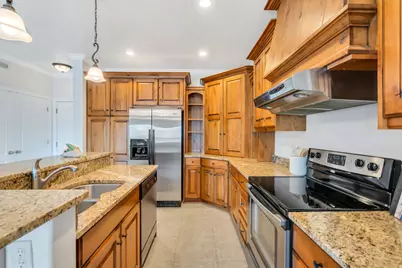 983 W 1055 N #812, Orem, UT 84057 - Photo 3