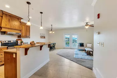 983 W 1055 N #812, Orem, UT 84057 - Photo 5