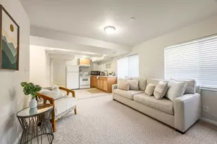 1930 E Aspen Leaf Pl, Draper, UT 84020 - Photo 11