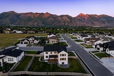 12177 N Shady Brook Ln, Highland, UT 84003 - Photo 3
