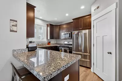 903 S 2580 E, Spanish Fork, UT 84660 - Photo 9