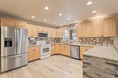 970 S 660 E, Saint George, UT 84790 - Photo 13