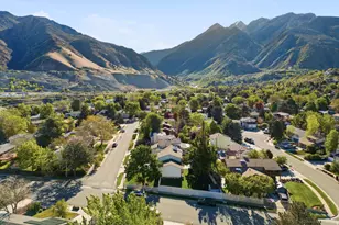 3162 E Candytuft St S, Cottonwood Heights, UT 84121 - Photo 47