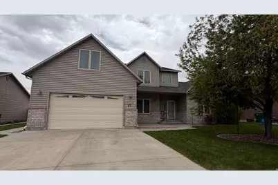 800 Escalante Dr #17, Vernal, UT 84078 - Photo 1