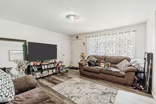 29 E 925 N, Orem, UT 84057 - Photo 5