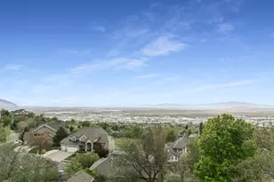 3864 S Monarch Dr E, Bountiful, UT 84010 - Photo 45