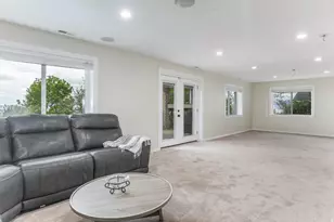 3864 S Monarch Dr E, Bountiful, UT 84010 - Photo 41