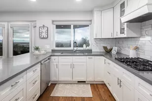 3864 S Monarch Dr E, Bountiful, UT 84010 - Photo 21