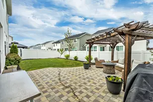 3092 S Edgewater Cv, Syracuse, UT 84075 - Photo 33