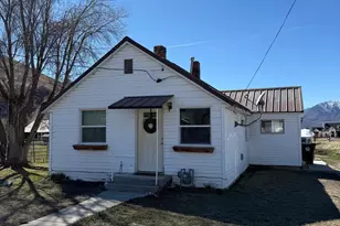 3224 S Daniels Rd, Daniel, UT 84032 - Photo 1