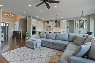 10708 S Dielsdorf Rd E, Sandy, UT 84092 - Photo 9