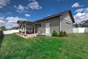 10708 S Dielsdorf Rd E, Sandy, UT 84092 - Photo 43