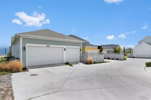 10996 S Holly Springs Dr, South Jordan, UT 84009 - Photo 31