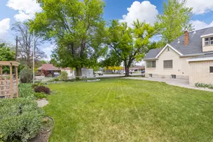 141 S Main St, Salem, UT 84653 - Photo 37