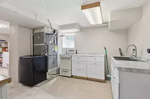 141 S Main St, Salem, UT 84653 - Photo 25