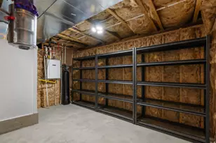 2428 E Jim Bridger Dr, Eagle Mountain, UT 84005 - Photo 11