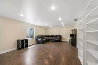 2428 E Jim Bridger Dr, Eagle Mountain, UT 84005 - Photo 15