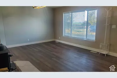 1055 W Ashby Rd, Delta, UT 84624 - Photo 5