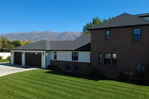 1924 W Pearl Park Circle, Kaysville, UT 84037 - Photo 3