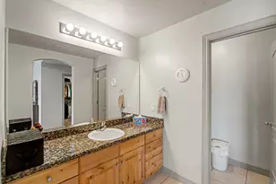 266 E Twin Bridges Ln S, Midvale, UT 84047 - Photo 9