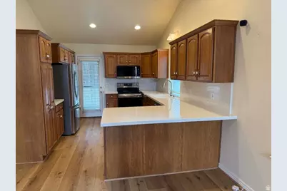4567 S Cottage Ln, Murray, UT 84107 - Photo 5