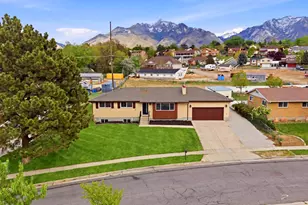 8643 S Vaquero Dr E, Sandy, UT 84094 - Photo 33