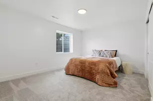8643 S Vaquero Dr E, Sandy, UT 84094 - Photo 25
