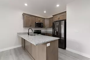2373 W Howard St, West Haven, UT 84401 - Photo 9