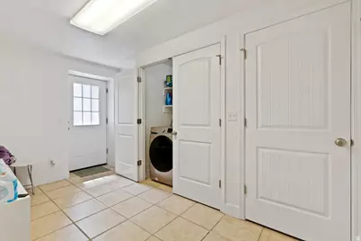 1096 S 350 E, Payson, UT 84651 - Photo 29
