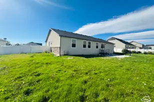 954 N Wahlen Way, Harrisville, UT 84404 - Photo 45