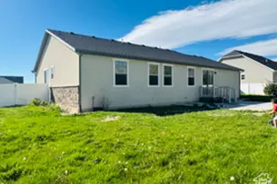 954 N Wahlen Way, Harrisville, UT 84404 - Photo 47
