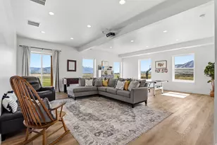 7498 S 4600 W, Benjamin, UT 84660 - Photo 31