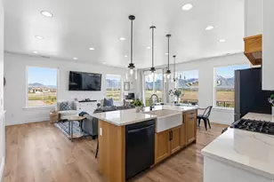 7498 S 4600 W, Benjamin, UT 84660 - Photo 13