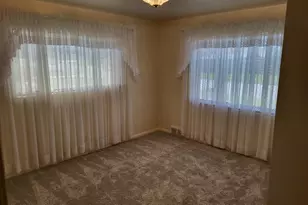 1358 Cross St, Ogden, UT 84404 - Photo 9