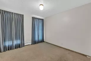 10705 S 300 E, Sandy, UT 84070 - Photo 27