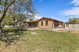 10705 S 300 E, Sandy, UT 84070 - Photo 3