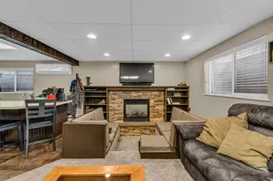 10705 S 300 E, Sandy, UT 84070 - Photo 31