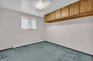 10705 S 300 E, Sandy, UT 84070 - Photo 25